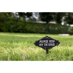 ESSCHERT DESIGN Keep Off The Grass - Tuinprikker Ijzer -Thuis Versieren Winkel keep off the grass tuinprikker 1505467008 1 600